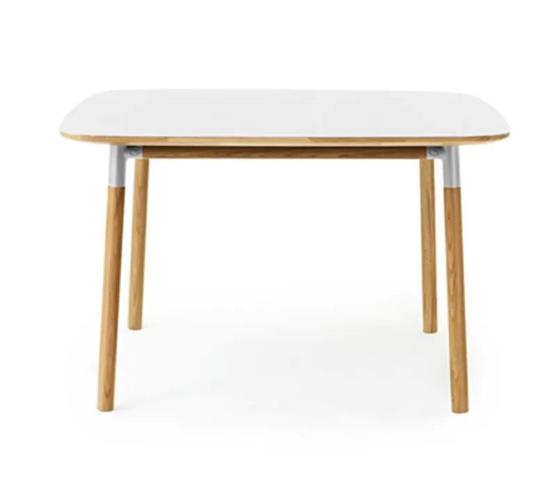 Seizoensaanbieding Normann Copenhagen Form tafel-Wit-120x120 cm