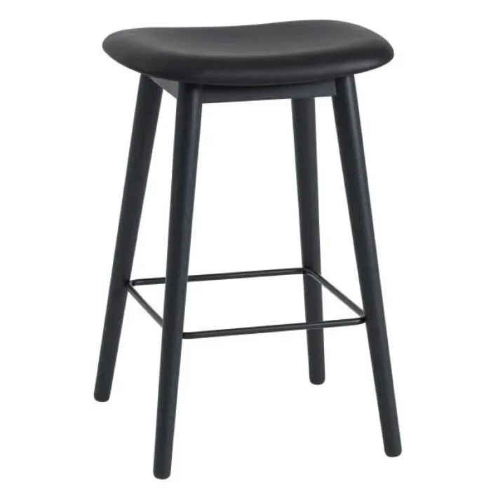 Bestel Nu Muuto Fiber Wood gestoffeerde barkruk-Zwart-Zithoogte 65 cm