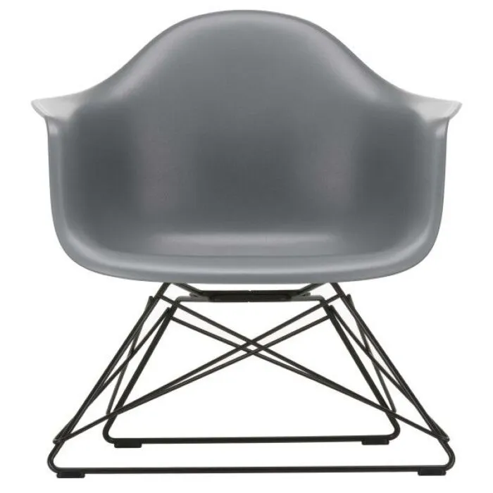 Beperkte Voorraad Vitra Eames LAR loungestoel met zwart onderstel-Graniet grijs
