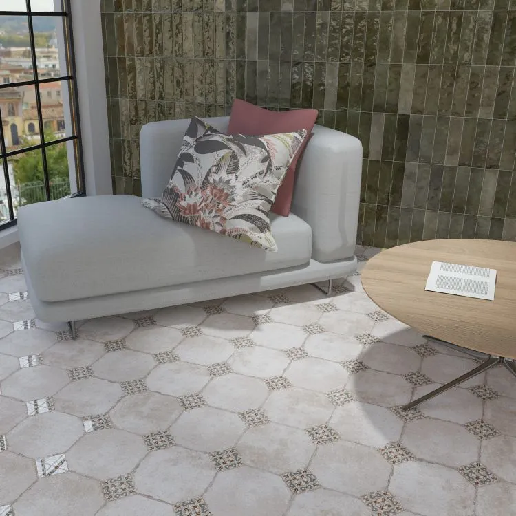 Doorleefde grijs-beige octagontegel met groen decor 22,5 x 22,5 cm per 1,01 m2 Gecertificeerd