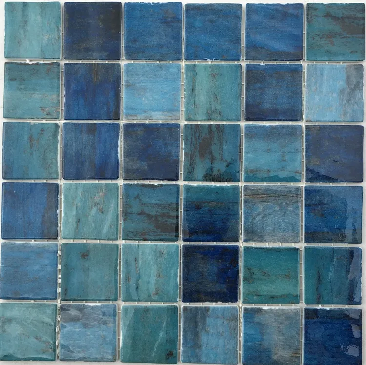 Glasmozaïek blauw met groentint 5 x 5 cm op matje per m2 Koop Vandaag