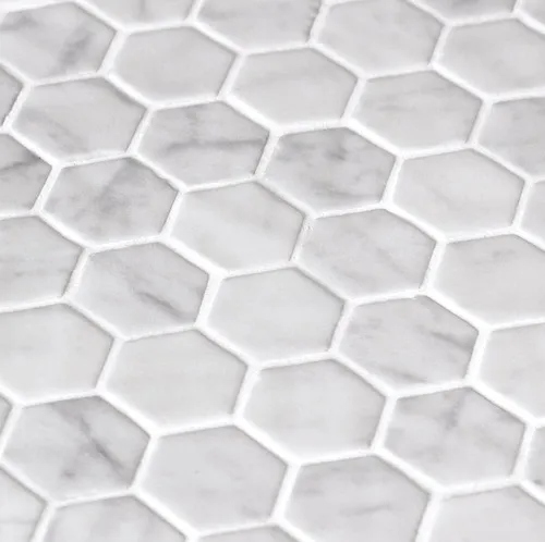 Uitverkoop hexagon matte witte carrara marmerlook mozaïek 2,7 x 3 cm op matje per 0,53 m2