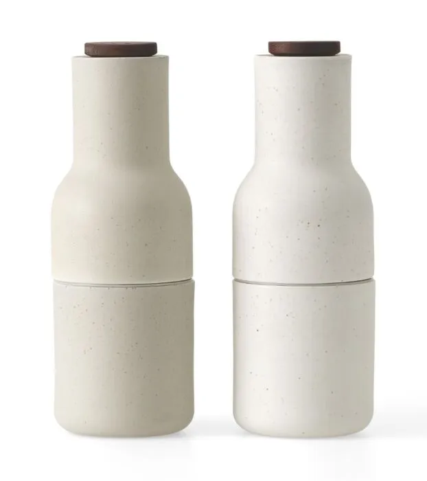 Audo Copenhagen Bottle peper- en zoutmolen-Ceramic/Sand met walnoot dopjes Direct Verzonden