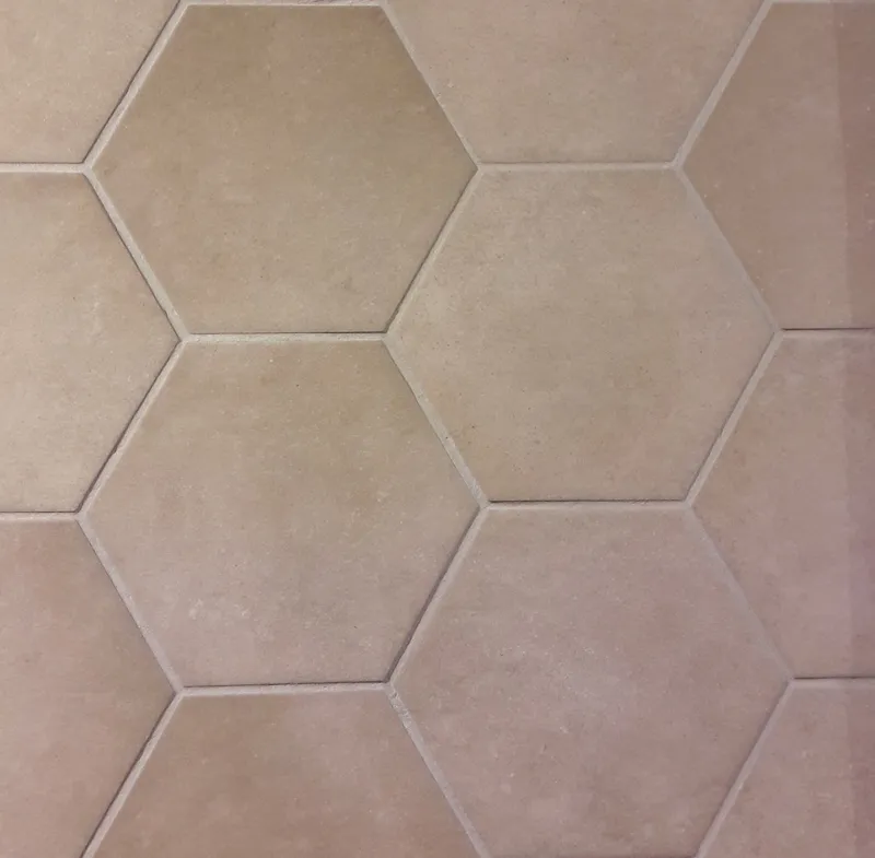 Laatste Versie Hexagonaal Rewind Notenkleur uni tegel 18,2 x 21 cm per 0,46 m2