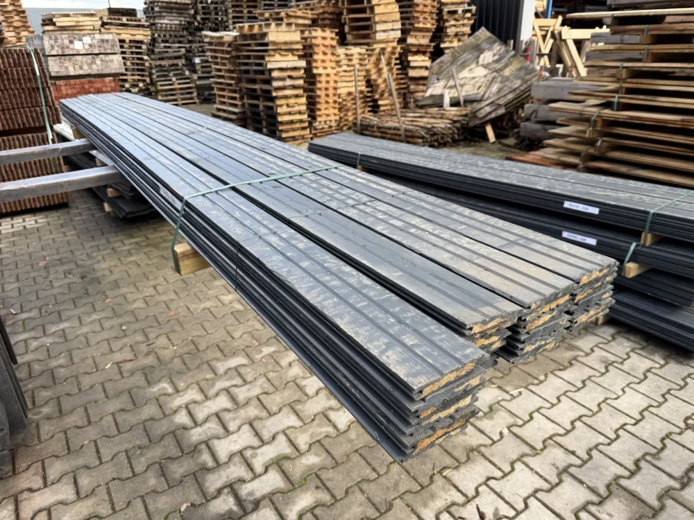 Bundel 328 - Douglas Channelsiding Grijs Gespoten 18-130mm 3900 mm - kavel 328 Speciale Aanbieding