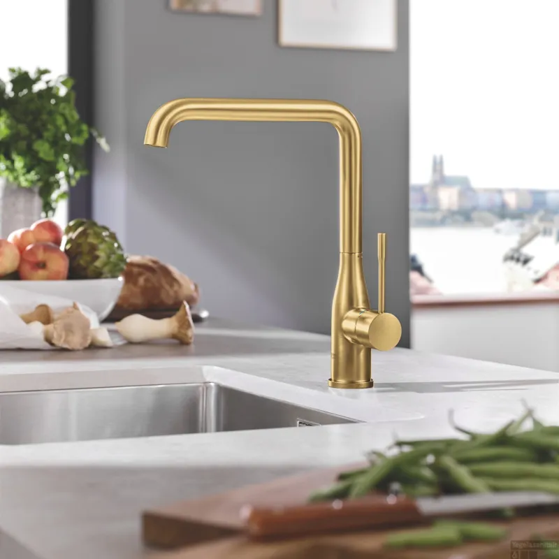 Koopje Keukenkraan GROHE Essence Mengkraan met Hoge Uitloop Cool Sunrise Geborsteld