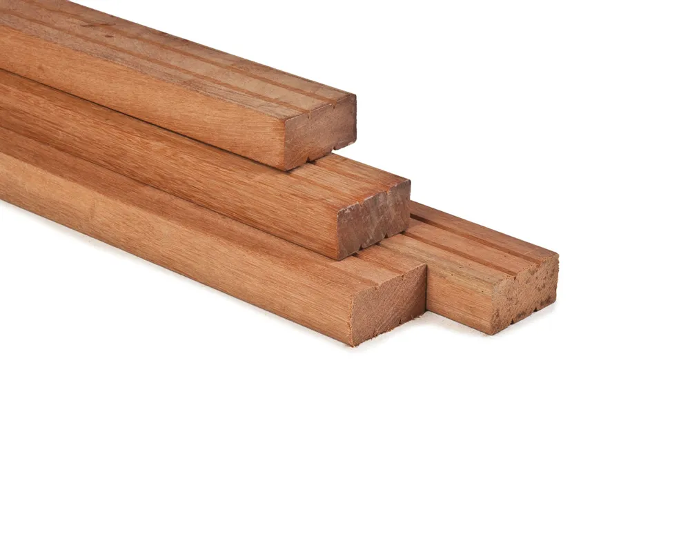 Direct Verzonden Balk Hardhout Timmerhout 4.4x8.8cm glad geschaafd met dubbele v-groef - 430 cm