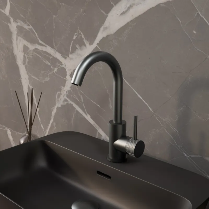 Beperkte Voorraad Wastafelmengkraan Aquasplash Ridged Gebogen met Draaibare Uitloop Gunmetal