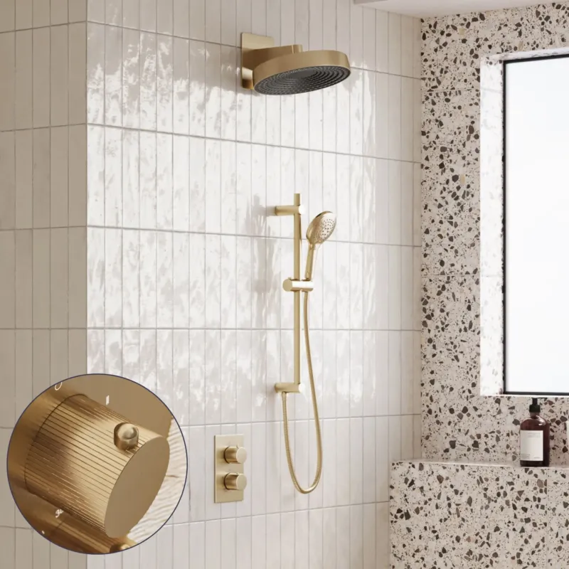 Uitverkoop Saniclear Evolution Stripes inbouw regendouche met glijstang en 2 standen handdouche geborsteld messing - mat goud