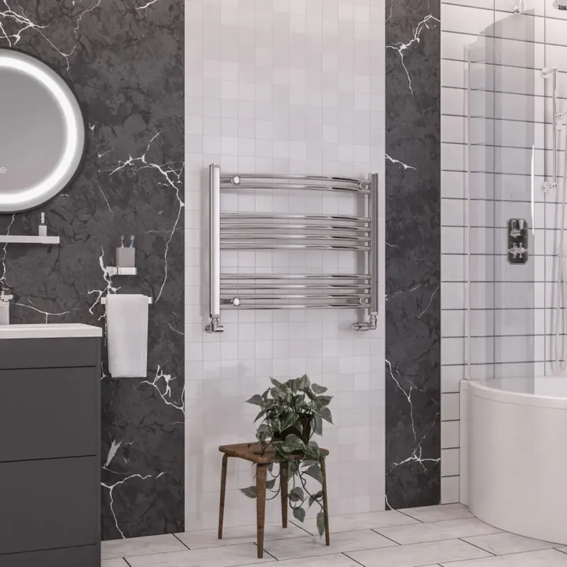 Direct Beschikbaar Eastbrook Wendover gebogen handdoekradiator 75x60cm 250W chroom