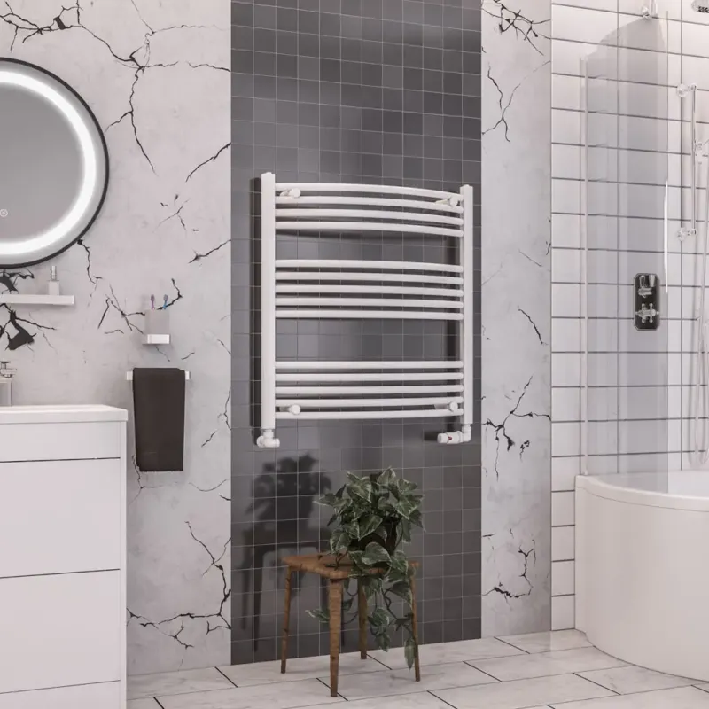 Lage Kosten Eastbrook Wendover gebogen handdoekradiator 75x80cm 439W wit glans