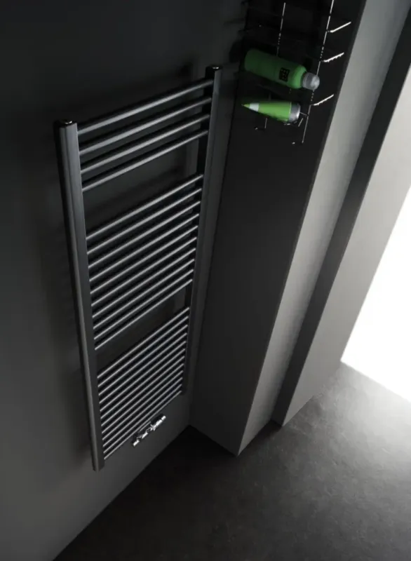 Merkproduct Instamat Rondo Lux handdoekradiator 181x60.7cm zwart mat 1054W